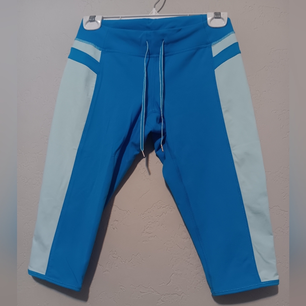 Lululemon Women's Crop Leggin Athletic Sz6(S) Blue Capri‎ Run